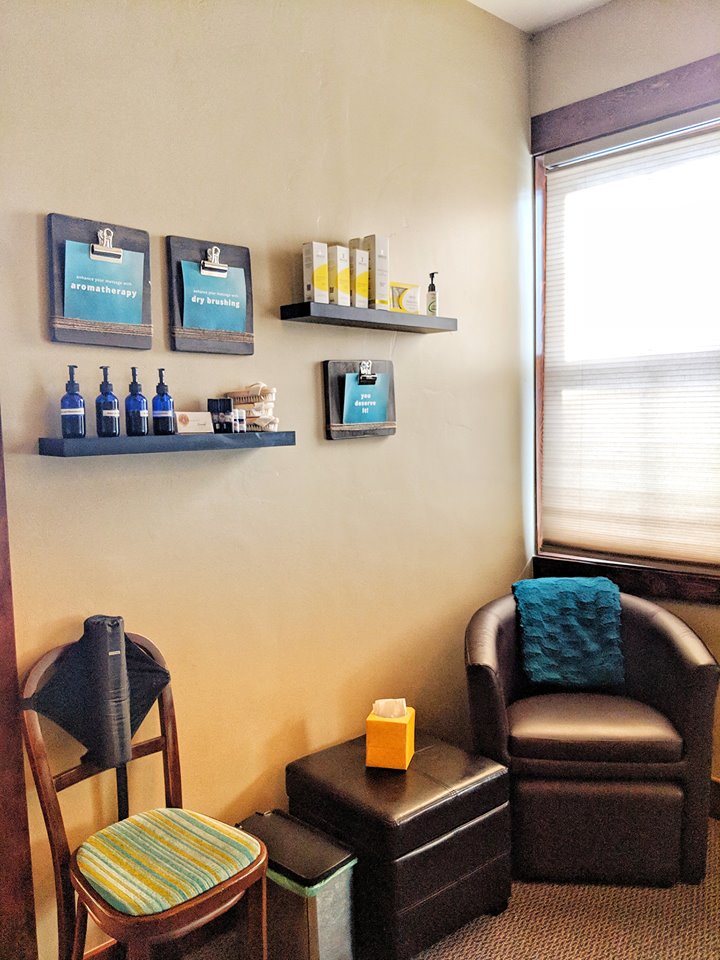 Creekside Spa - Massage, Organic Facials, Organic Body Treatments, and Natural Pedicures nail photo 4